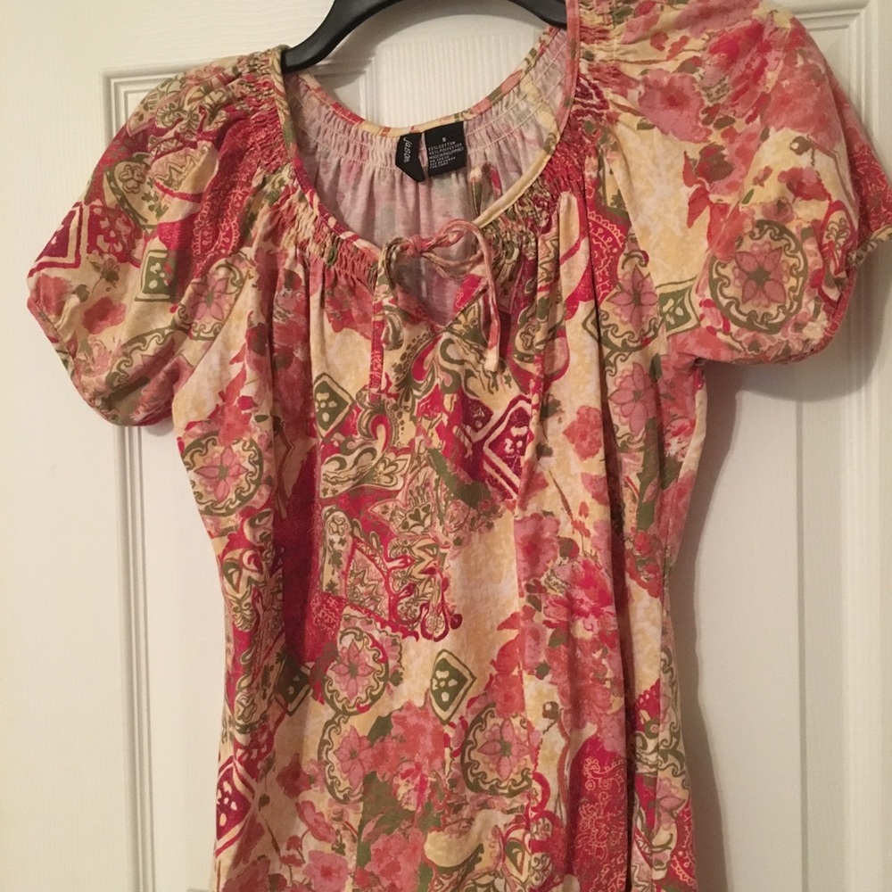 Multi color top